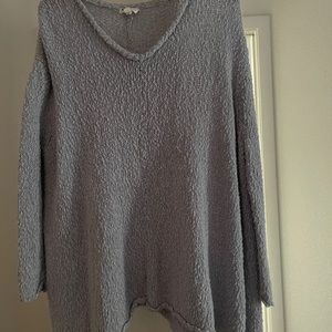 Show me your mumu sweater.